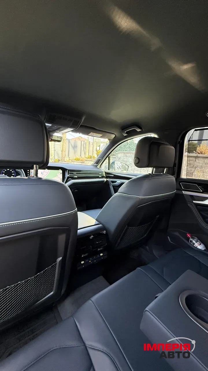 Volkswagen Touareg - фото 29