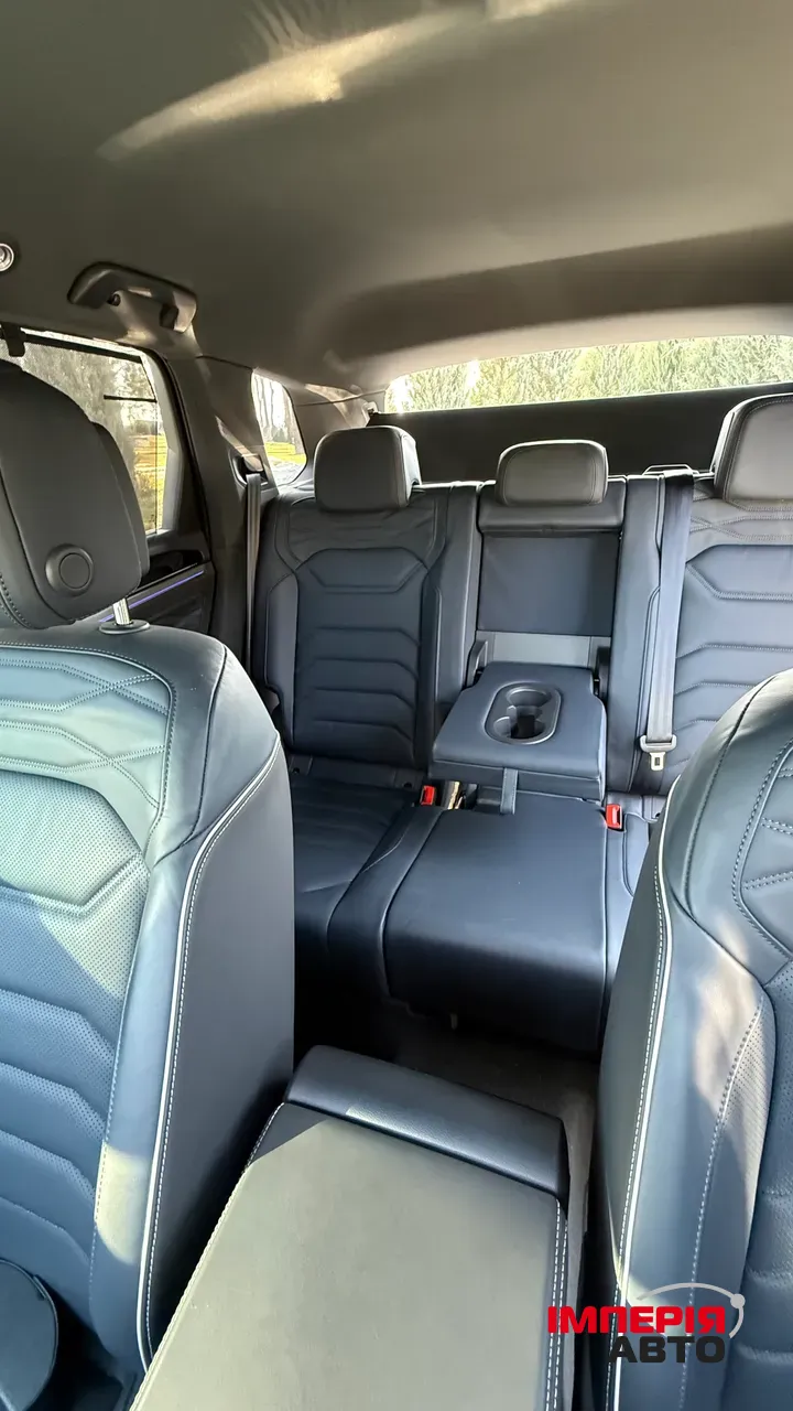 Volkswagen Touareg - фото 28