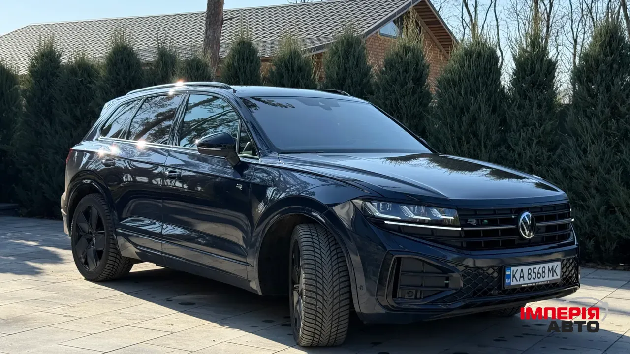 Volkswagen Touareg - фото 6