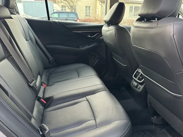 Subaru Legacy - фото 4