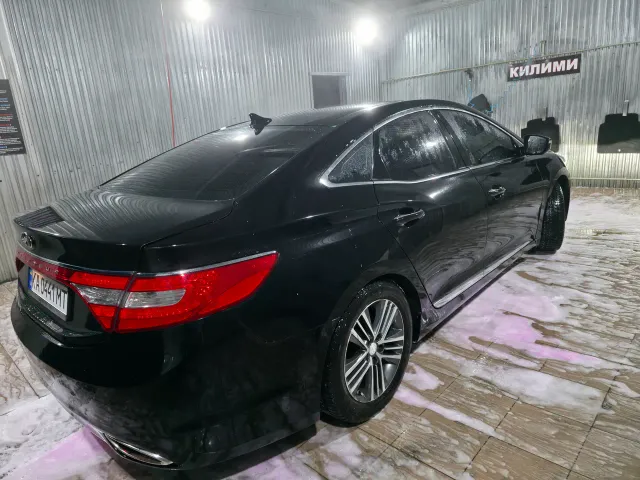 Hyundai Grandeur - фото 3