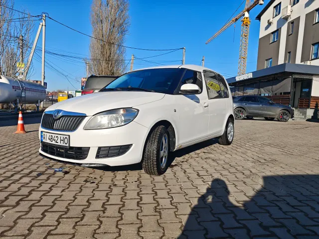 Skoda Roomster - фото 3