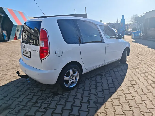 Skoda Roomster - фото 5