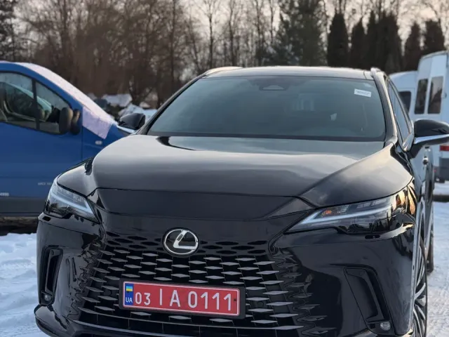 Lexus RX - фото 3