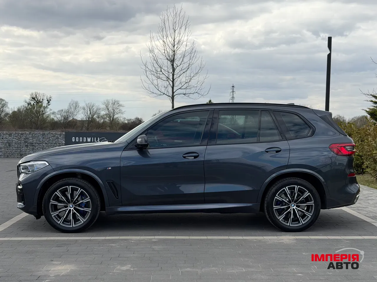 BMW X5 - фото 8