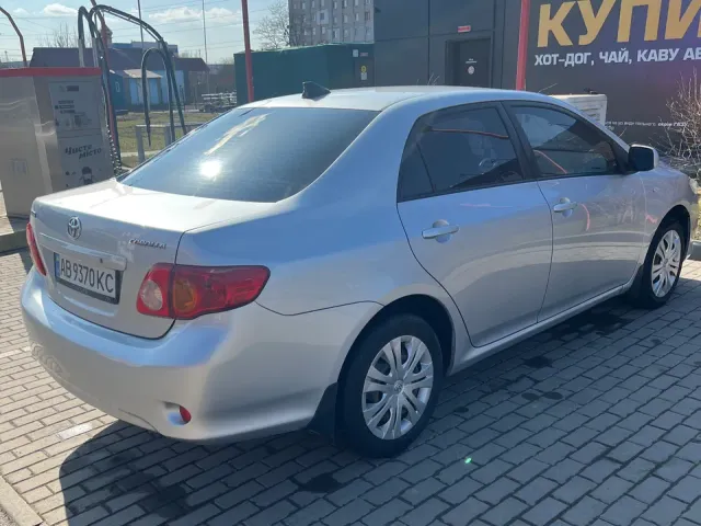 Toyota Corolla - фото 3