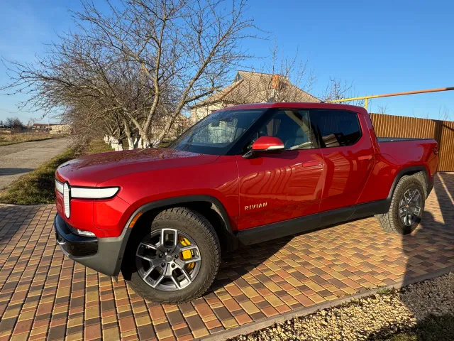 Rivian R1T - фото 3
