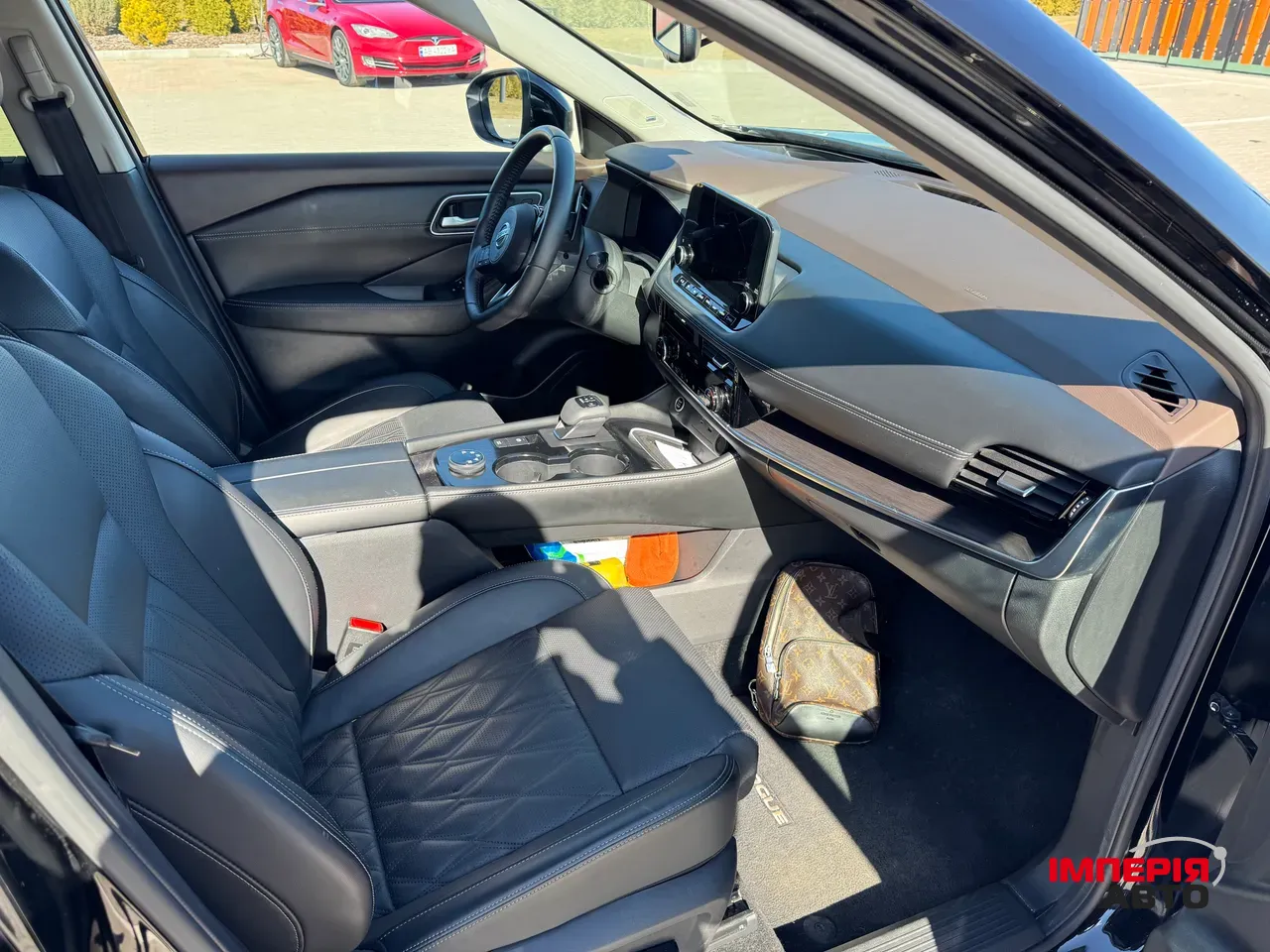 Nissan Rogue - фото 14