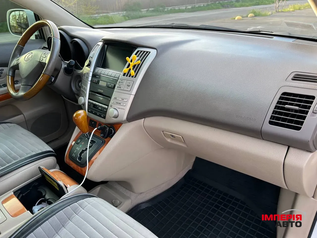 Lexus RX - фото 9