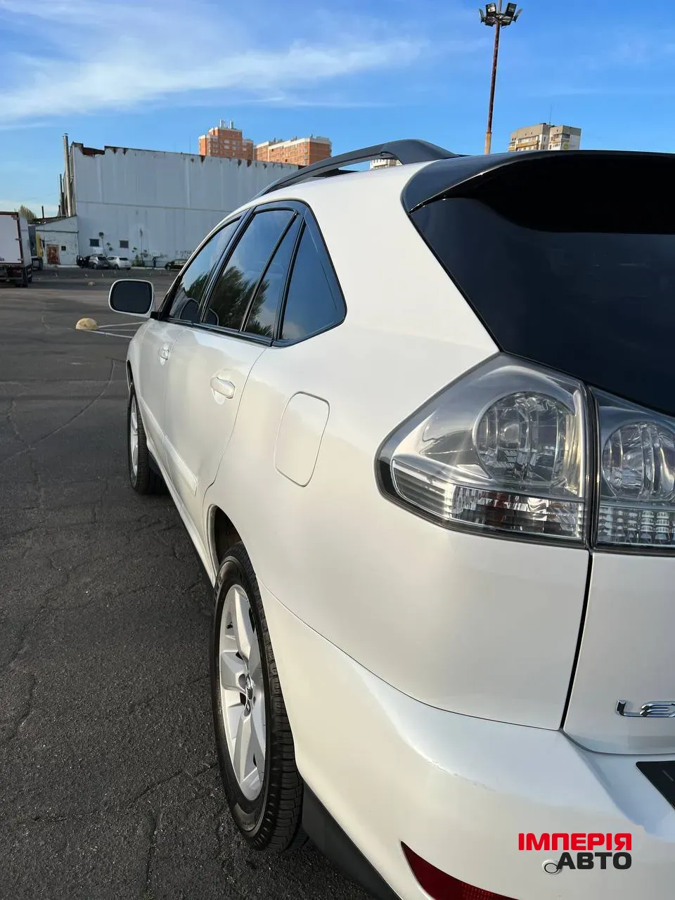 Lexus RX - фото 4