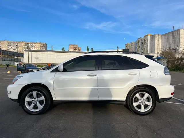 Lexus RX - фото 3