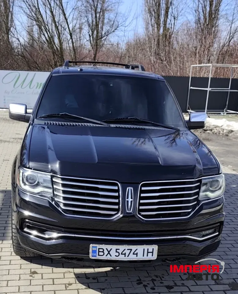 Lincoln Navigator - фото 1
