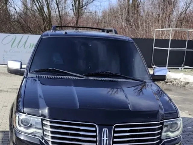 Lincoln Navigator - фото 1