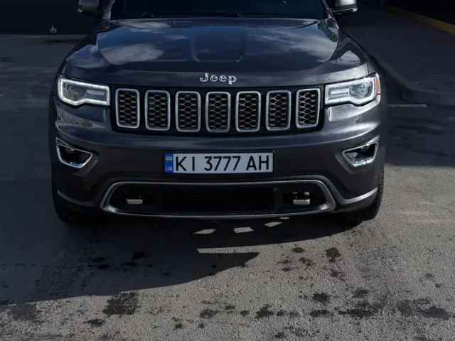 Jeep Grand Cherokee - фото 1