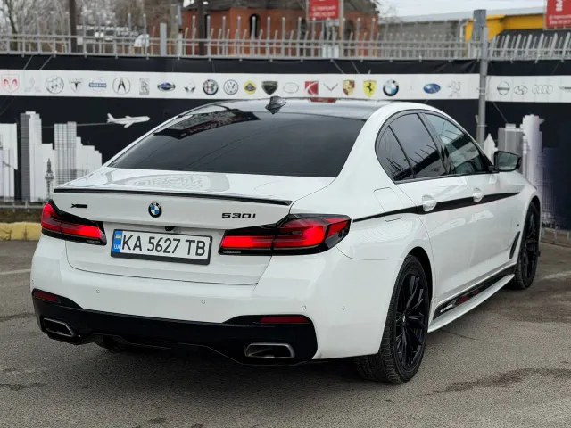 BMW 5 серії - фото 4