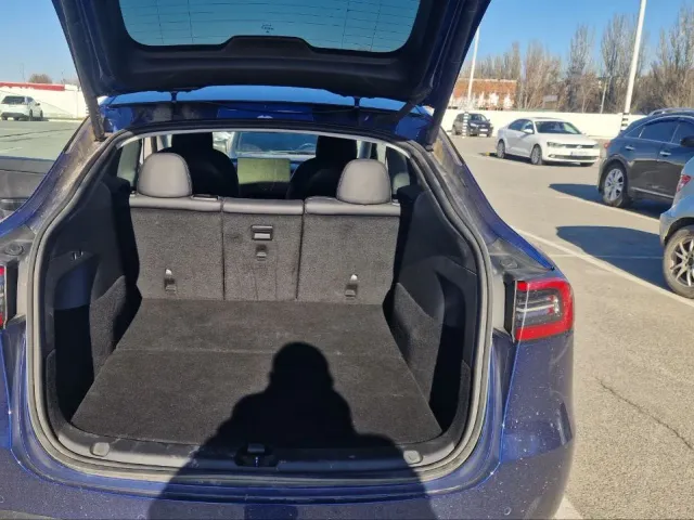 Tesla Model Y - фото 4