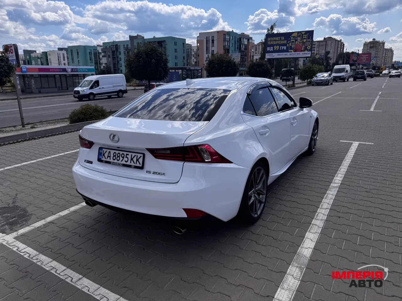 Lexus IS - фото 7