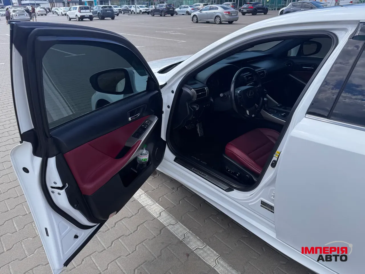 Lexus IS - фото 10