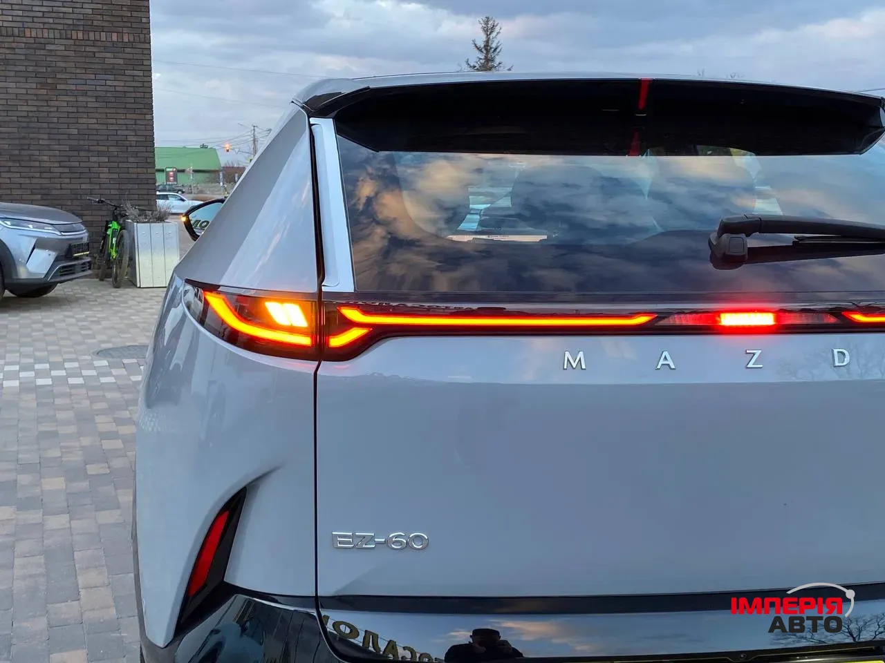 Mazda EZ-60 - фото 14