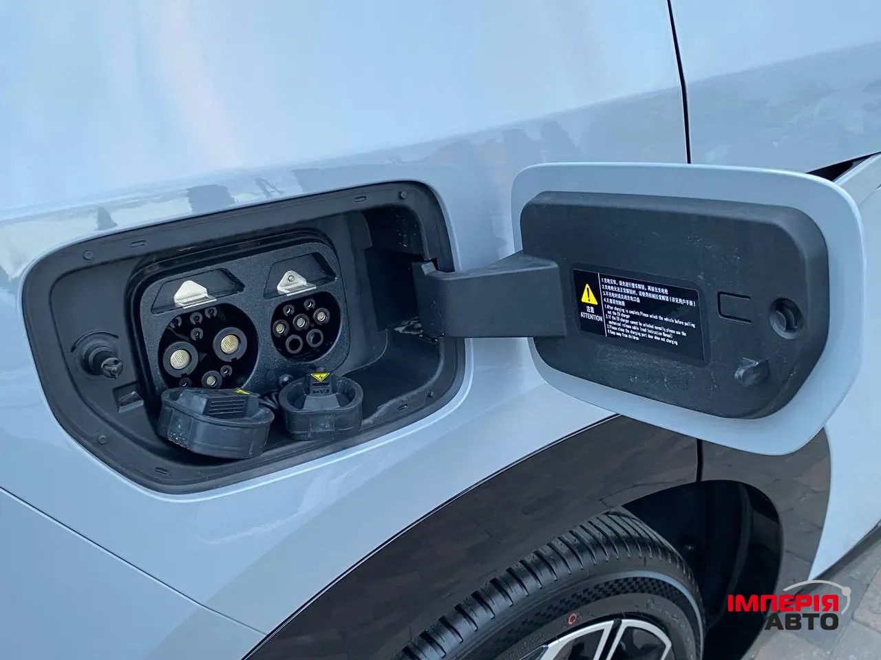 Mazda EZ-60 - фото 17