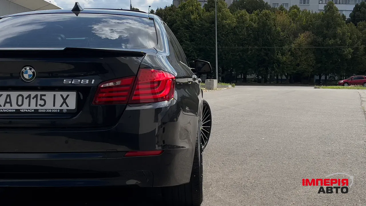 BMW 5 серії - фото 9