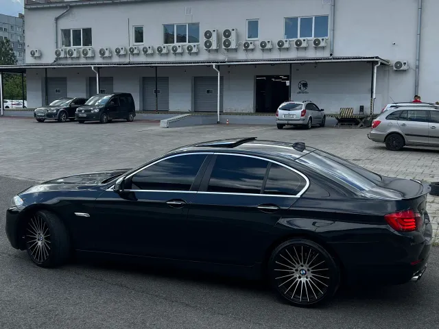 BMW 5 серії - фото 4