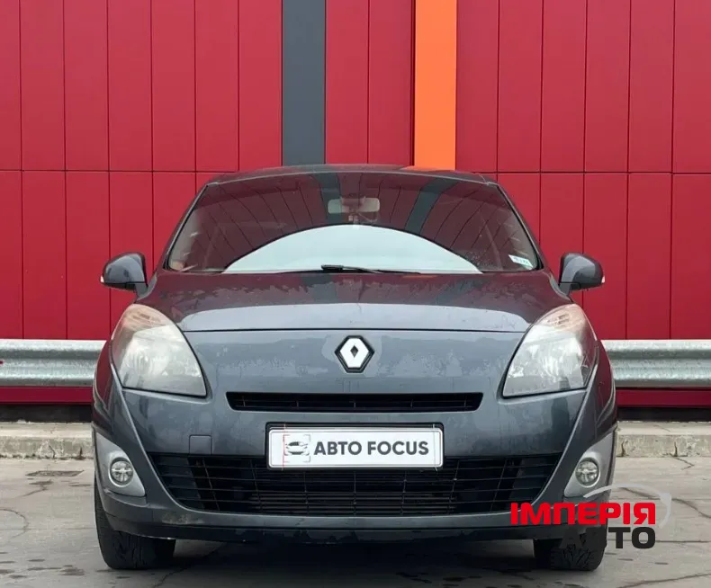 Renault Scenic - фото 2