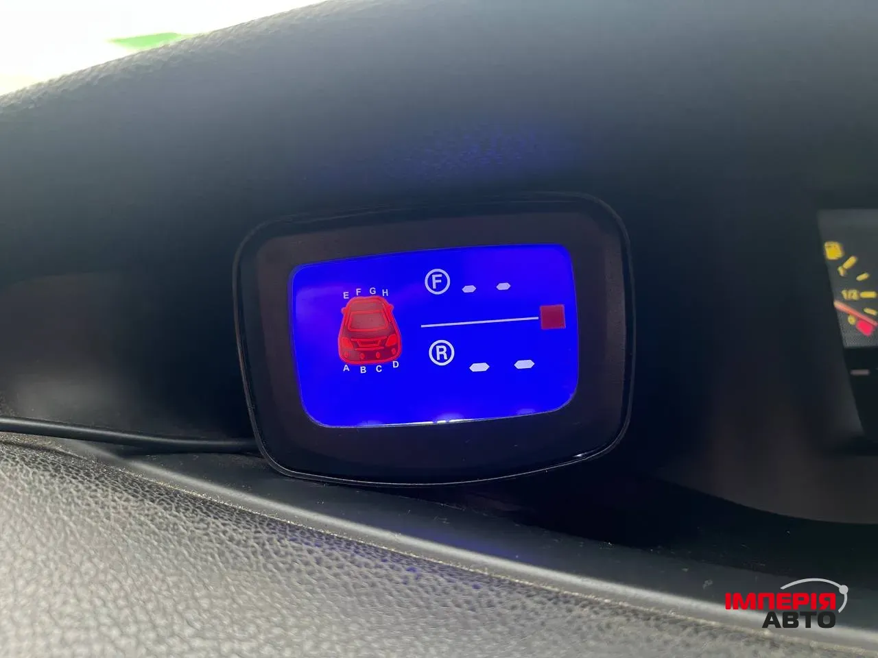 Renault Scenic - фото 12