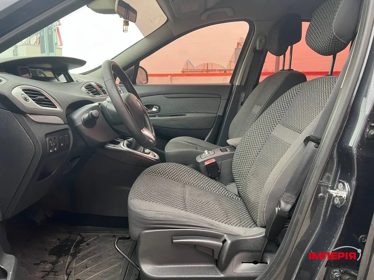 Renault Scenic - фото 5