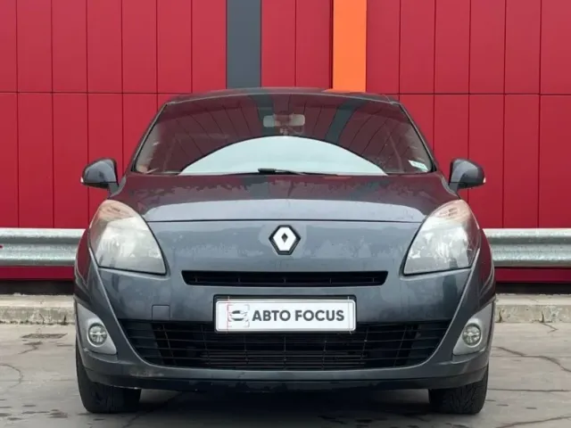 Renault Scenic - фото 2