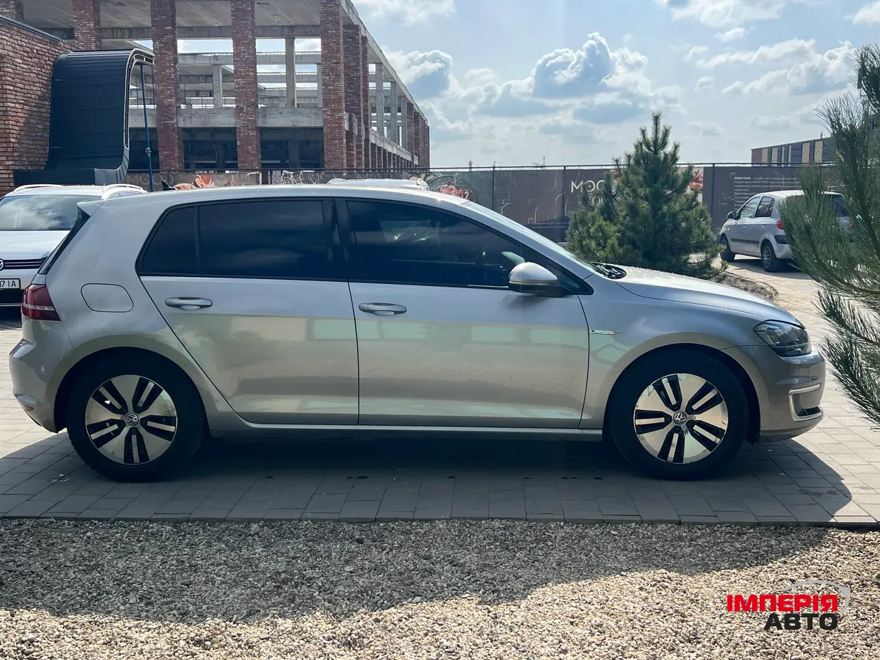 Volkswagen Golf - фото 4