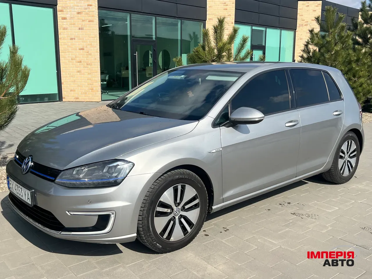 Volkswagen Golf - фото 6