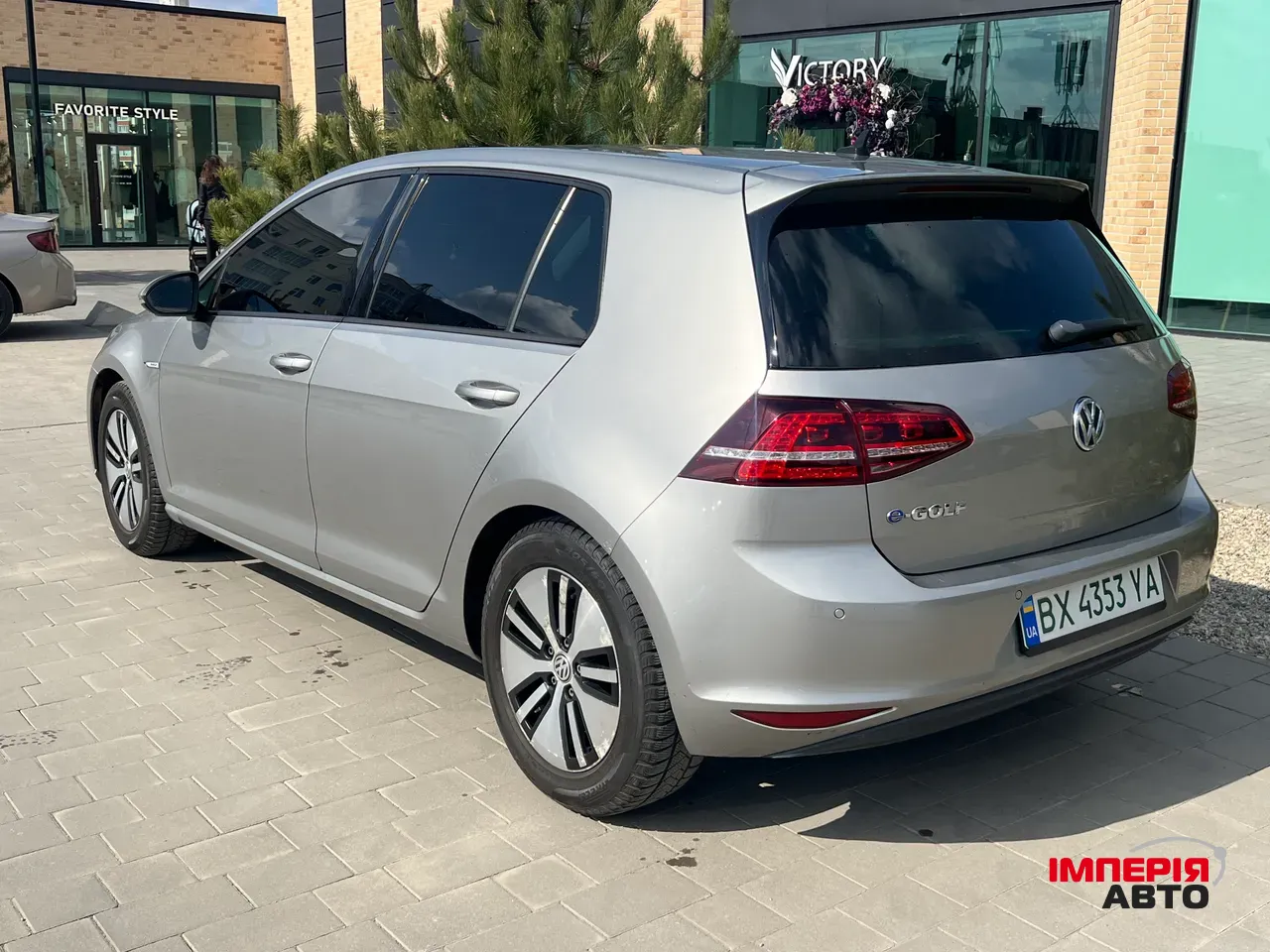 Volkswagen Golf - фото 9