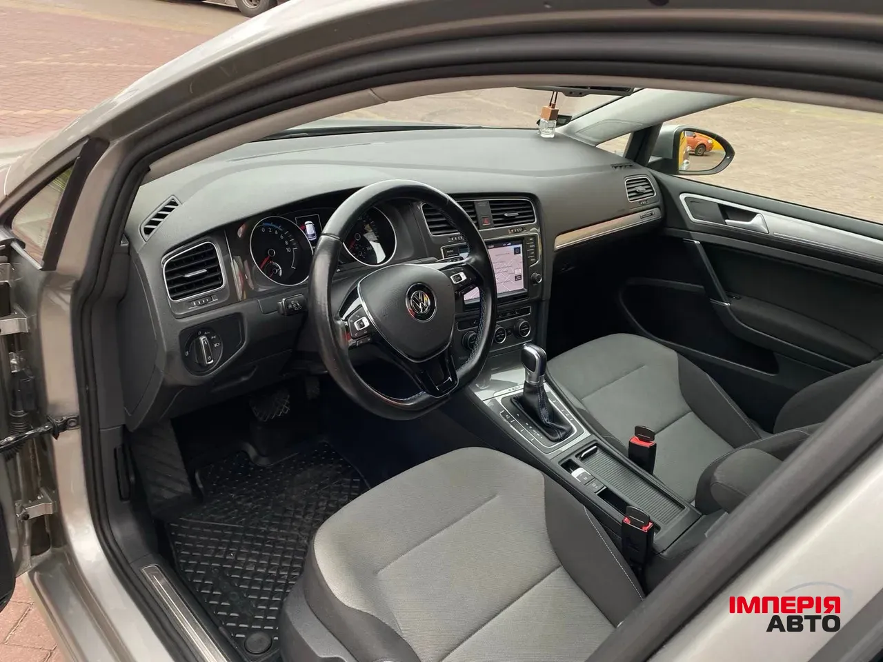 Volkswagen Golf - фото 13