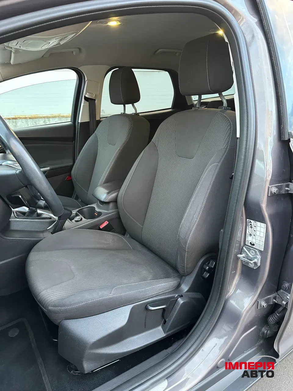 Ford Focus - фото 17