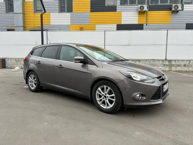 Ford Focus - фото 3