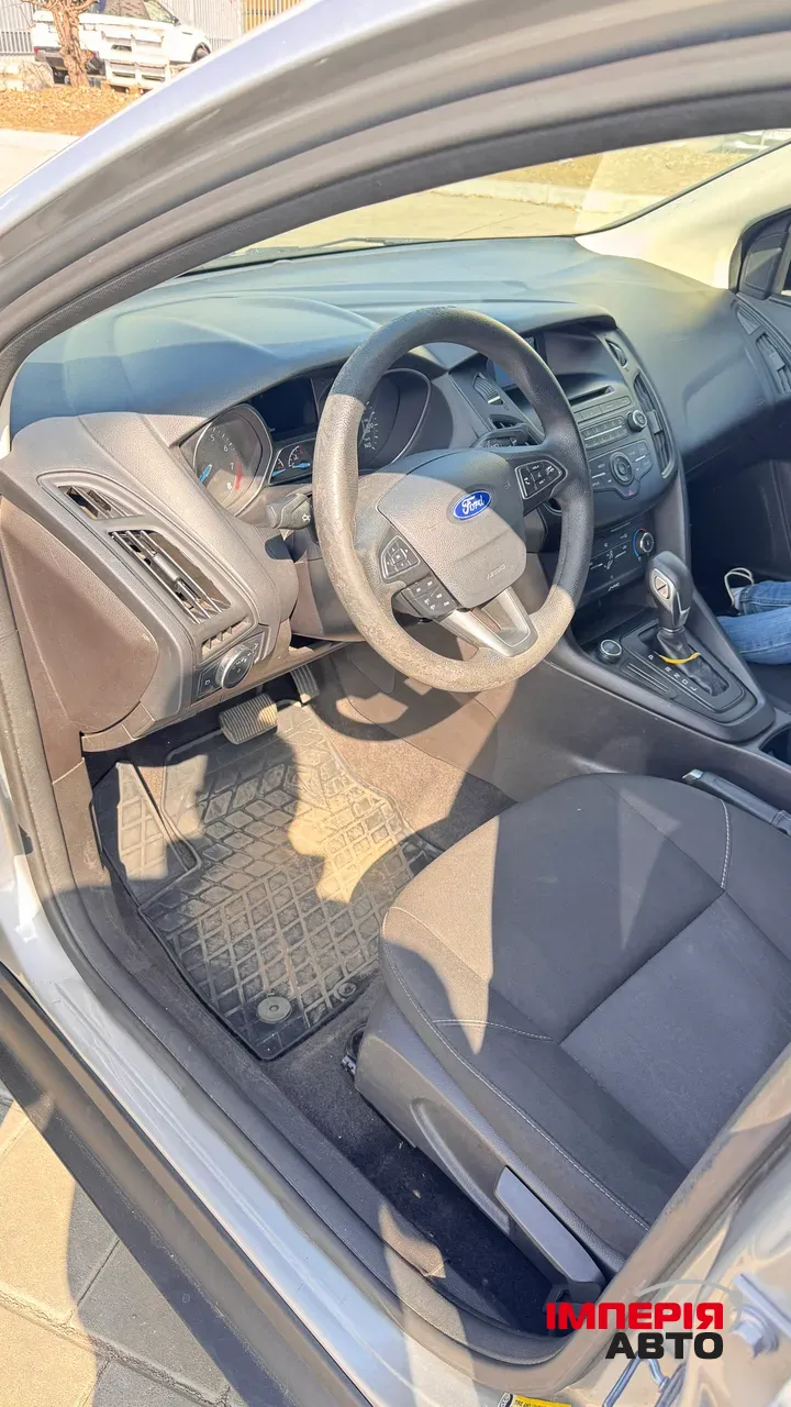 Ford Focus - фото 10