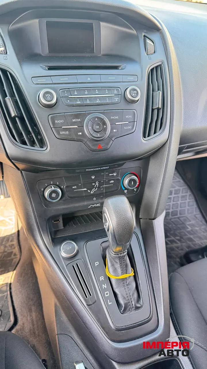 Ford Focus - фото 14
