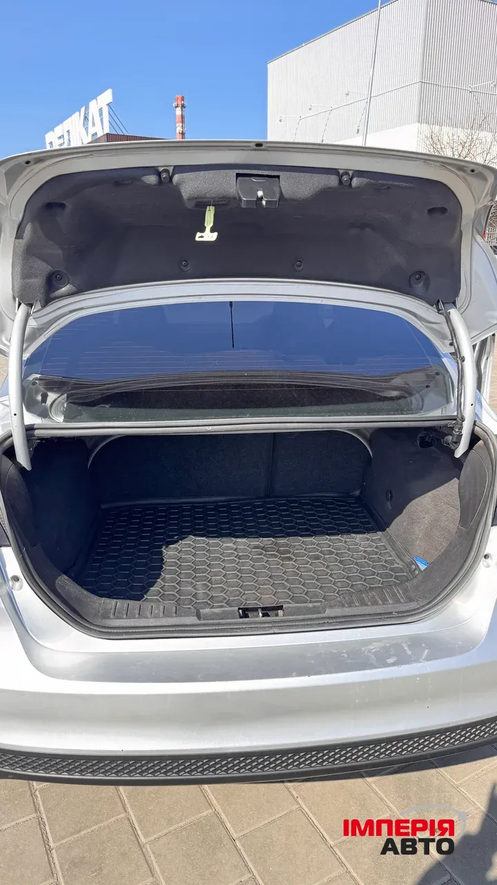 Ford Focus - фото 16