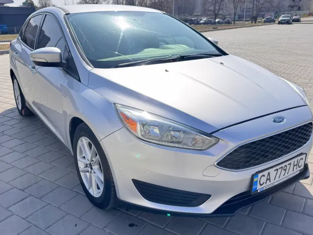 Ford Focus - фото 1