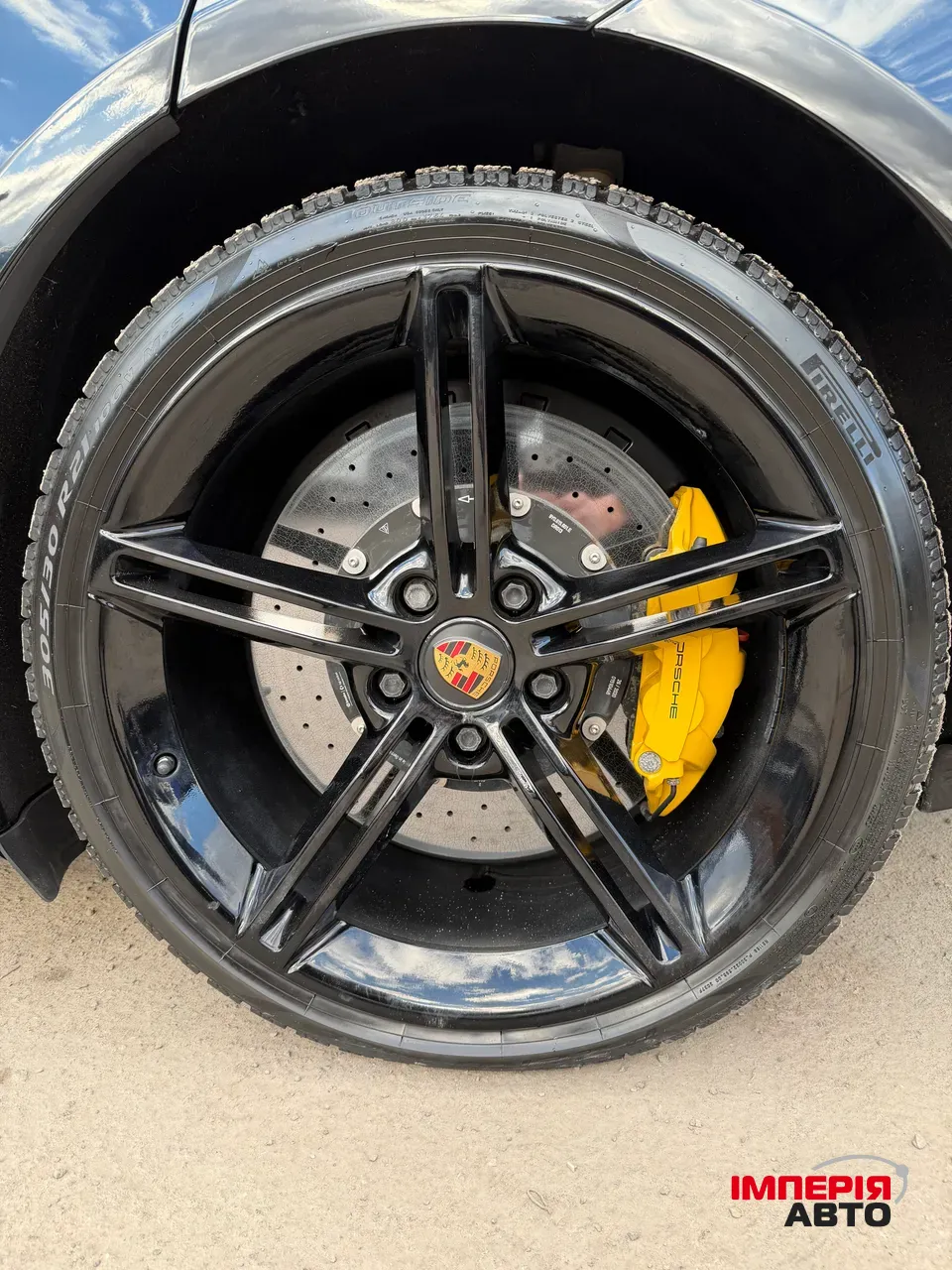 Porsche Taycan - фото 57