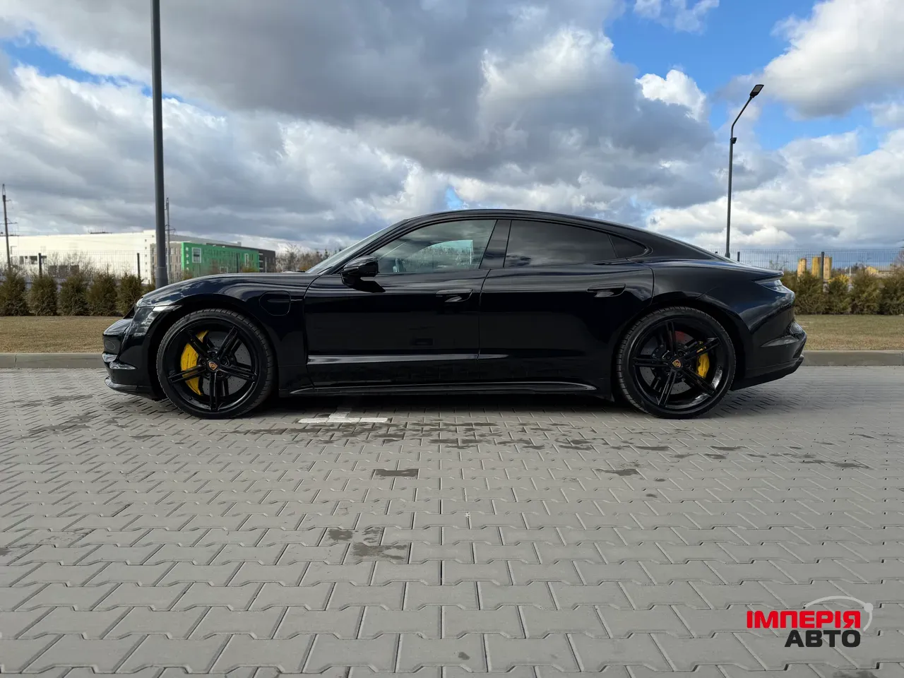 Porsche Taycan - фото 56