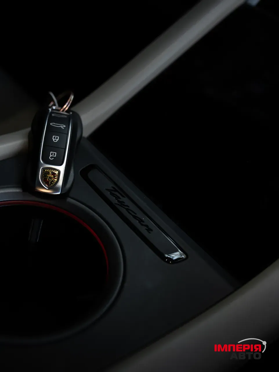 Porsche Taycan - фото 12