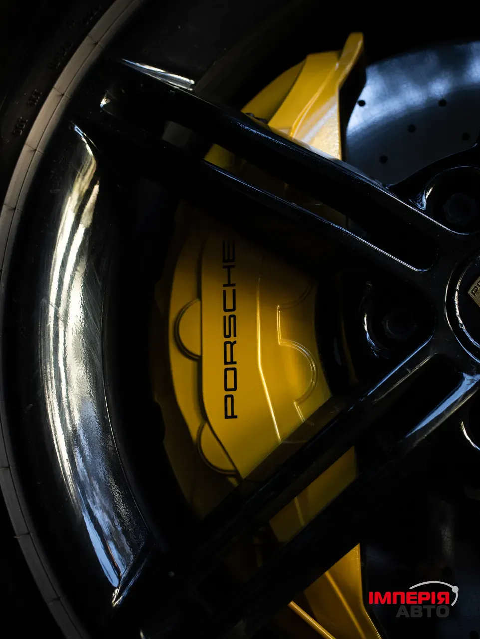 Porsche Taycan - фото 23