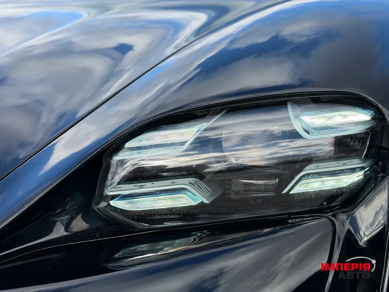 Porsche Taycan - фото 52