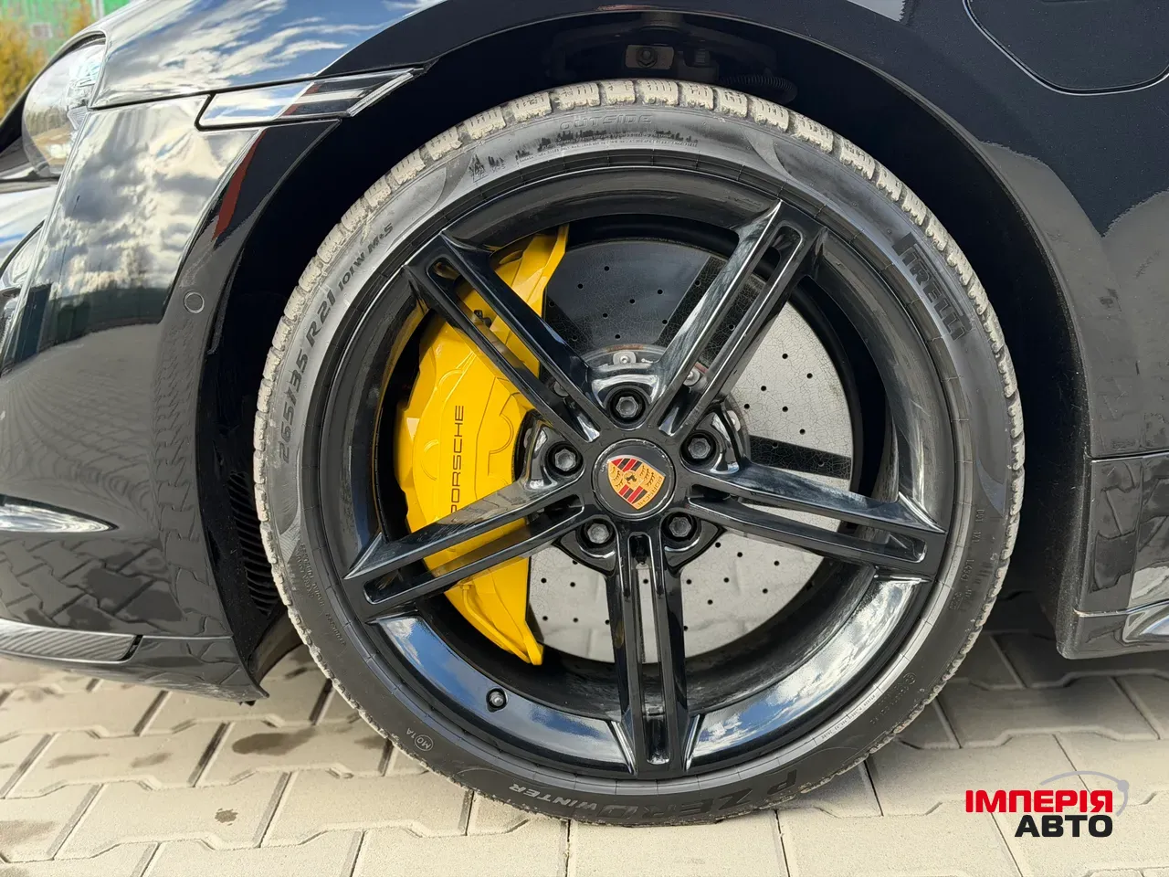 Porsche Taycan - фото 51