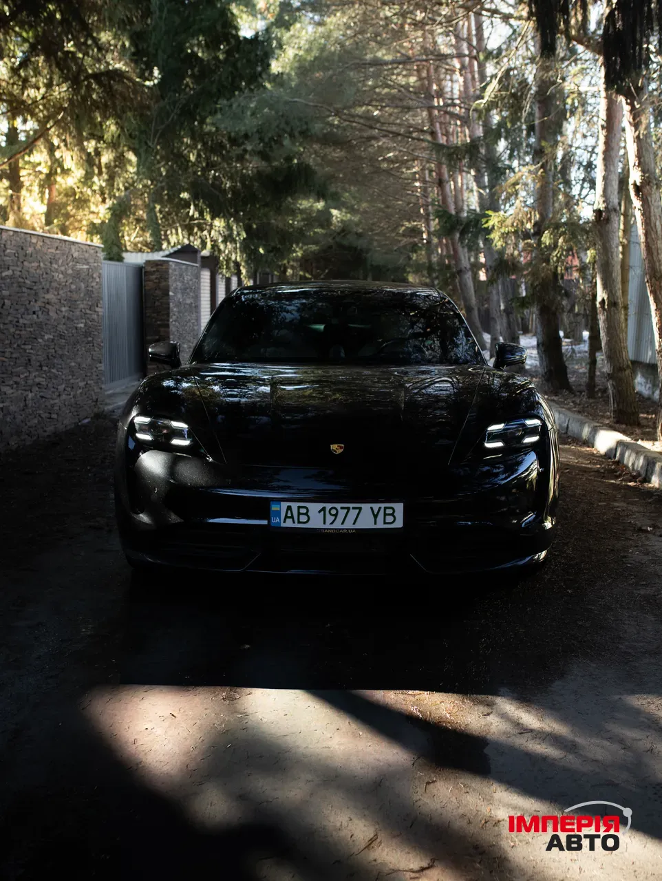 Porsche Taycan - фото 1