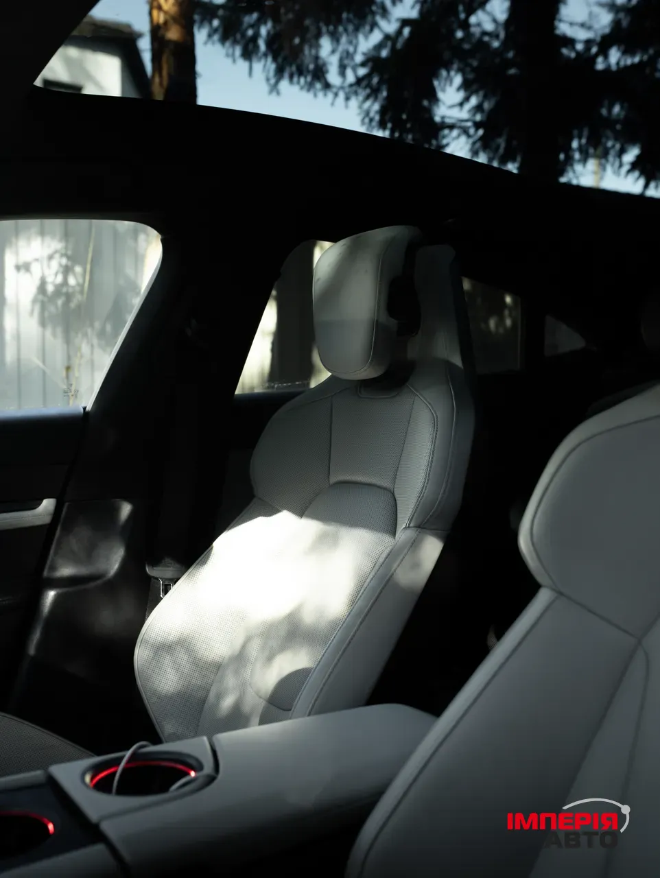 Porsche Taycan - фото 19