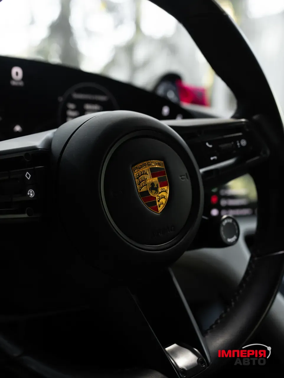 Porsche Taycan - фото 17