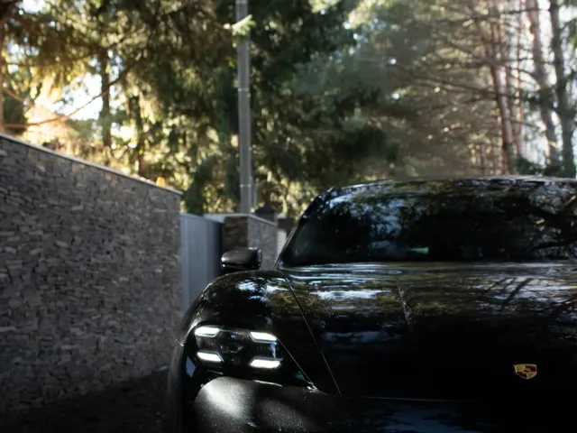 Porsche Taycan - фото 2